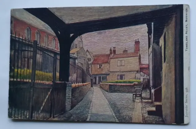 Vintage Unposted Jarrolds Series 946 Postcard - Tombland Alley, Norwich  (b)
