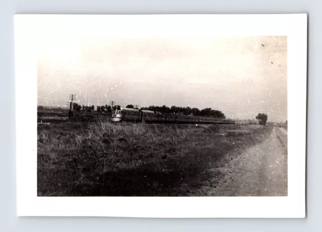 Photo Railroad Train Chicago Burlington Quincy Streamliner 2.75" x 4.5" 1940s