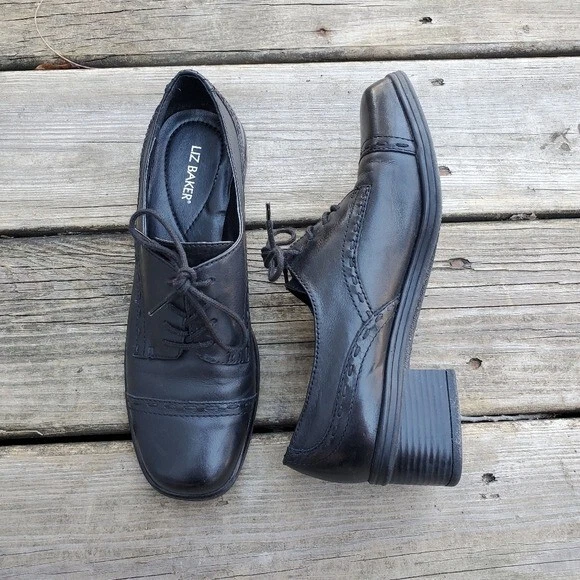 Vintage 90s y2k Black Leather Cap Toe Lace-up Granny Lolita Saddle Shoe Oxfords