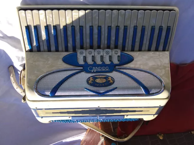 Iorio Candido Piano Accordion Pearl Metallic Blue White Instrument Vtg USA  2