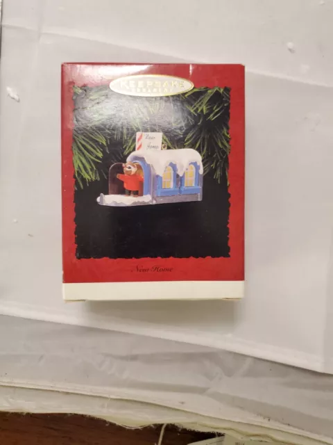 1996 Hallmark ~ "NEW HOME" Christmas Ornament Keepsake Chipmunk in Mailbox VGC