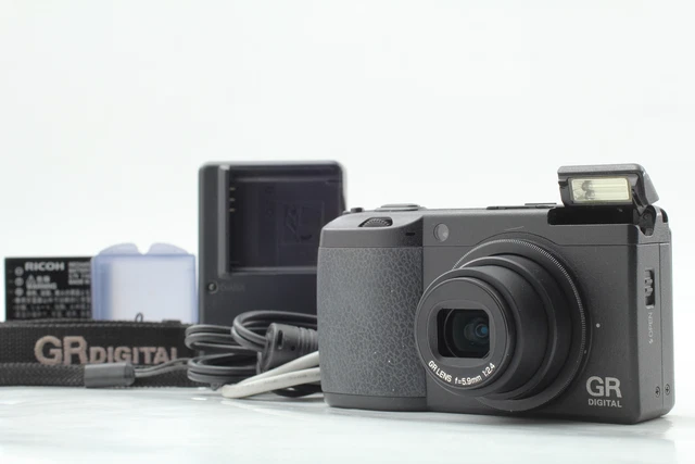 【Near MINT in BOX】RICOH GR Digital II 10.1MP digital Camera black From JAPAN