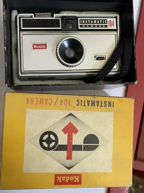 Macchina Fotografica Vintage Kodak Instamatic 104 Compact