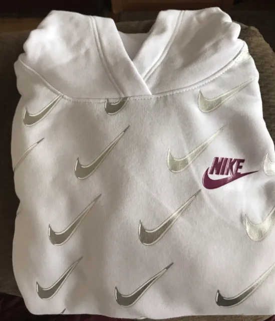 Brand New 6x Large Girls 6-7 Years Old Nike Hooded Sweatshirt