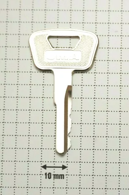 Zündschlüssel 2x Schlüssel D250 für Case Cormick Ersatzschlüssel 1964831C2  *