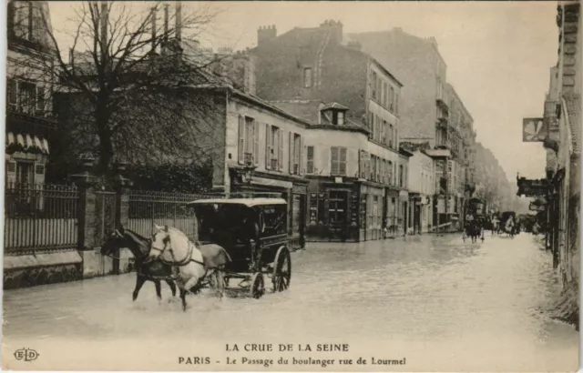 CPA PARIS 15e - La Passage du boulanger rue de Lourmel (63717)
