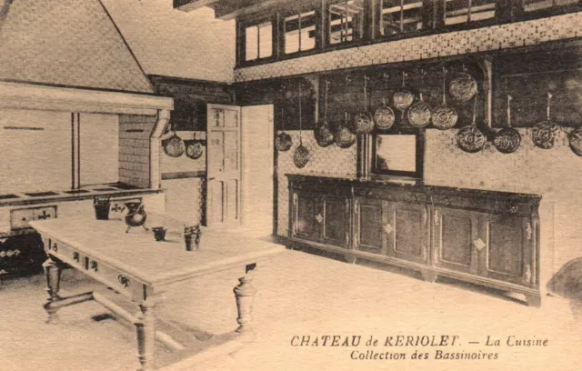 CPA 29 - CONCARNEAU (Finistère) - Château de KERIOLET - La Cuisine, bassinoires
