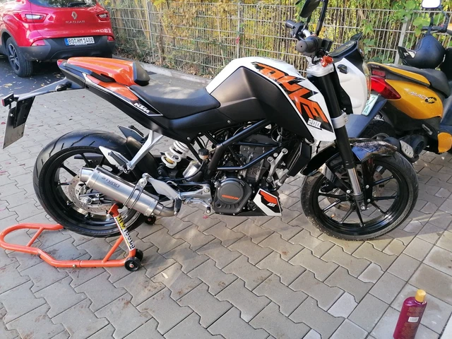 KTM DUKE  200 wie neu