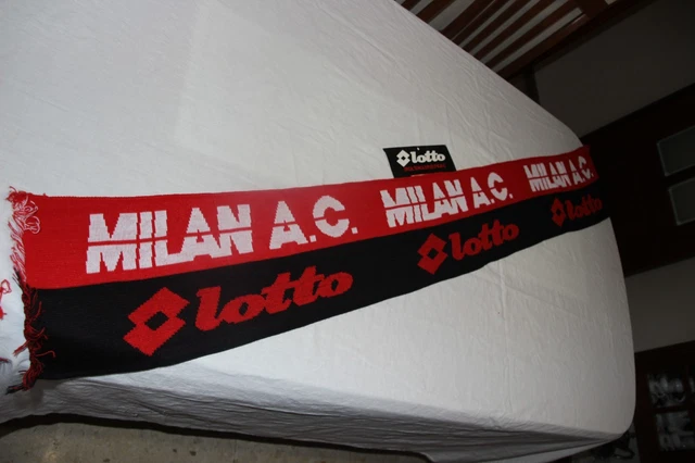 Écharpe Milan AC – Football Italien – Milan Club Tregnago – Rouge Et Noire
