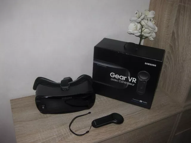 marque generique - Casque VR pour SAMSUNG Galaxy J3 2016 Smartphone Realite  Virtuelle Lunette Jeux Reglage Universel - Casques de réalité virtuelle -  Rue du Commerce
