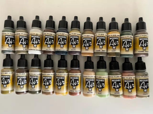 Vallejo Model Air Acrylic Camouflage Colour Paints. 22 X 17ml Bottles.