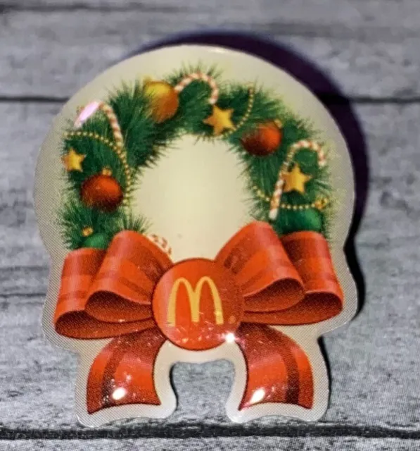 Mcdonalds Holiday Christmas Wreath Bow Lapel Hat Scarf Pin 2015