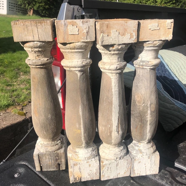 c1890 Victorian chunky porch railing baluster spindles set of 4 - 17.75 x 3 5/8”
