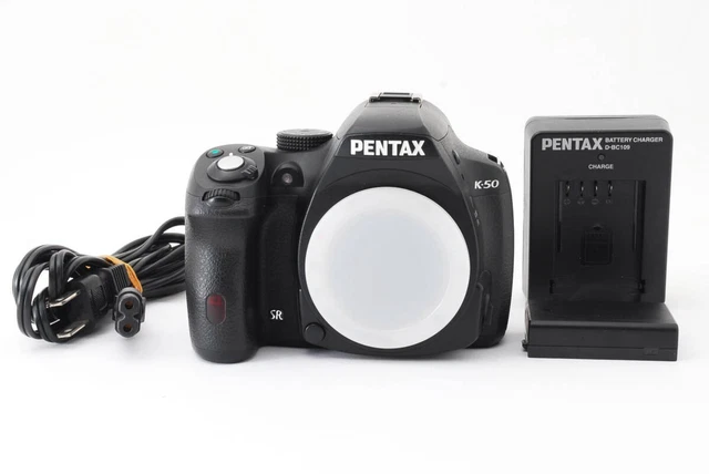 [ Near Mint ] PENTAX K-50 (Black) 16.2 MP Digital SLR Camera JAPAN