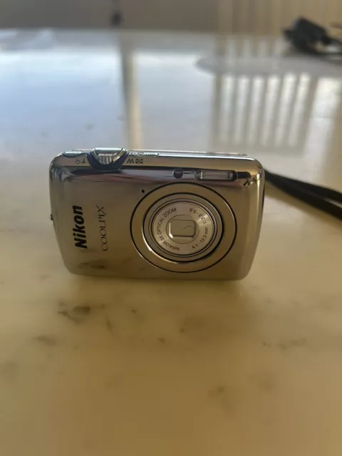 Nikon COOLPIX S01 10.1MP 3x Digital Camera - Silver