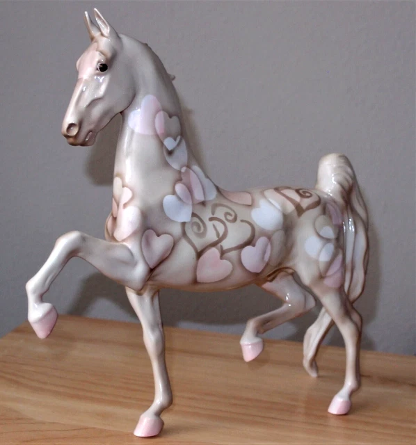 Peter Stone Model Horse IHAZA HEART Saddlebred - Heart Deco Glossy ASB