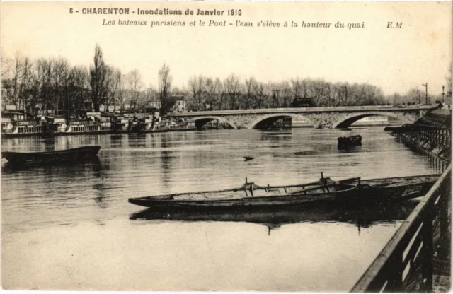CPA Charenton Les bateaux parisiens et le Pont (1348809)