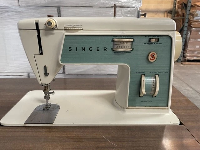 Singer Heavy Duty 4432 Sewing Machine with Extension Table