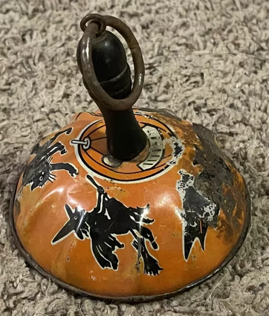 Vintage Halloween Kirchhof Tin Litho Noisemaker Bell Clanger Ringer Cat Witches