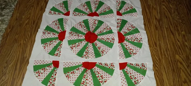 VENTILADOR DE ABUELAS ROJO, BLANCO Y VERDE Edredón Top/Tirar 45 x 45