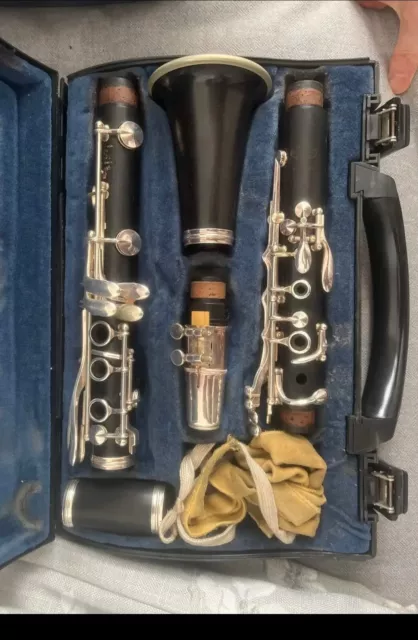 Buffet Crampon BC113120  R-13 Professional Clarinet With Silver Keys