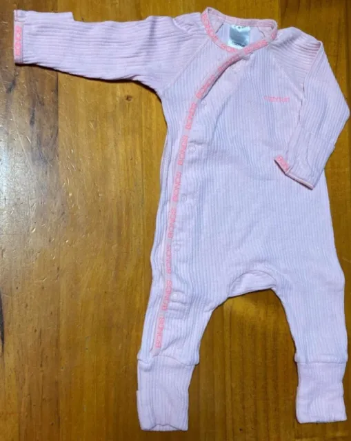 Bonds Baby Girls Size 0000 Newborn Cozysuit Pink Euc
