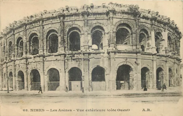 30  Nimes  Les Arenes  Vue Exterieure Cote Ouest  A.r.  68