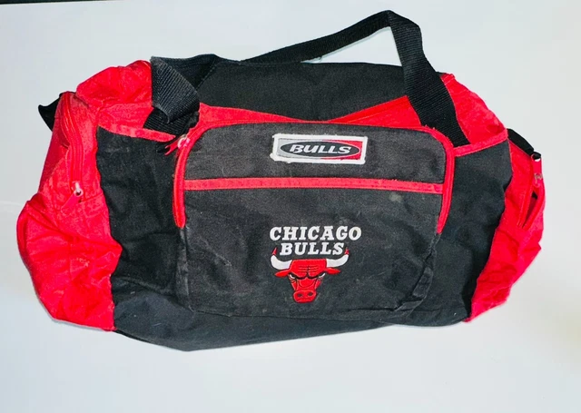 Vintage Chicago Bulls Basketball Team Duffle Bag Red/Black Zipper Embroidered