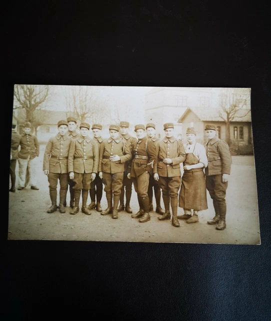 Carte Photo Ancienne Guerre 1914-1918 – Soldats Et Joueurs De Football – Tirage Original