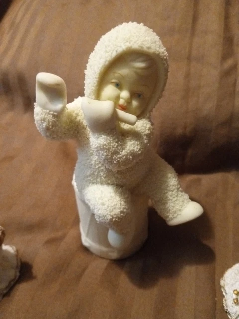 Vintage Three PC Snow Bunnies Figurines Set Beautiful Estate Sale Pick