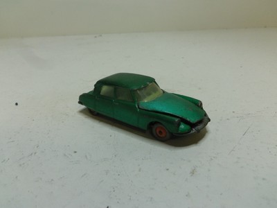 Citroën DS 21 Majorette Rail Route - Échelle 1/65 - Voiture Miniature Verte