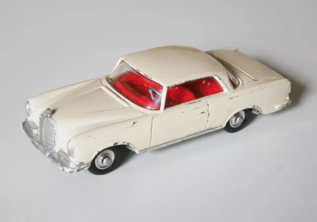 Corgi Toys - N° 230 Mercedes 220 Se Coupé