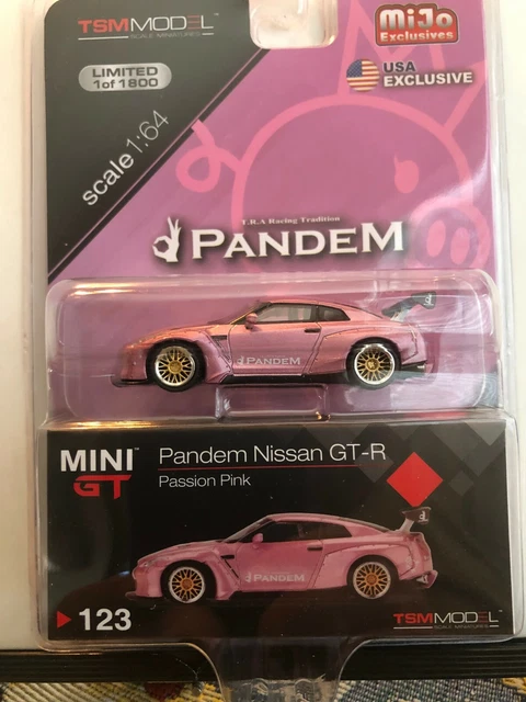 1/64 MINI GT Pandem Nissan Gt-R Passion Pink Mijo Exclusives