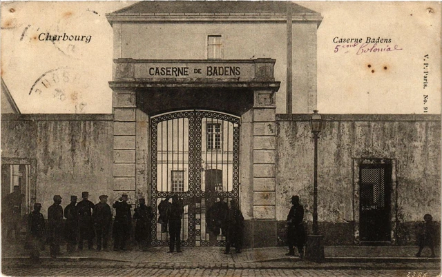 CPA MILITAIRE Cherbourg-Caserne de Badens (317371)