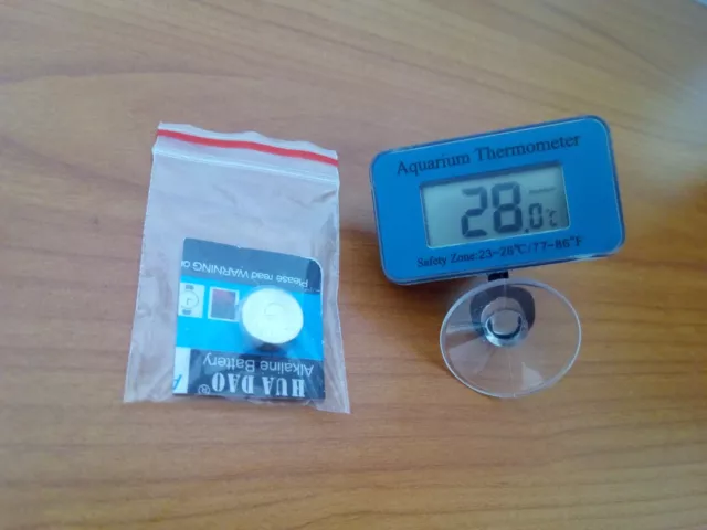 Digital LCD Thermometer/Unterwasser mit Saugnapf für Aquarium & Kühlschrank, Neu