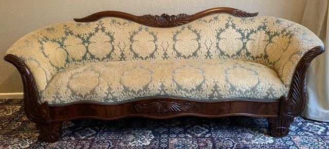 Antique Victorian Sofa - Settee