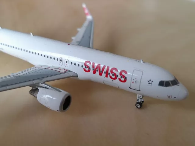 Swiss Air Airbus A320 Sharklets 1:400 Phoenix Models HB-JLT 3