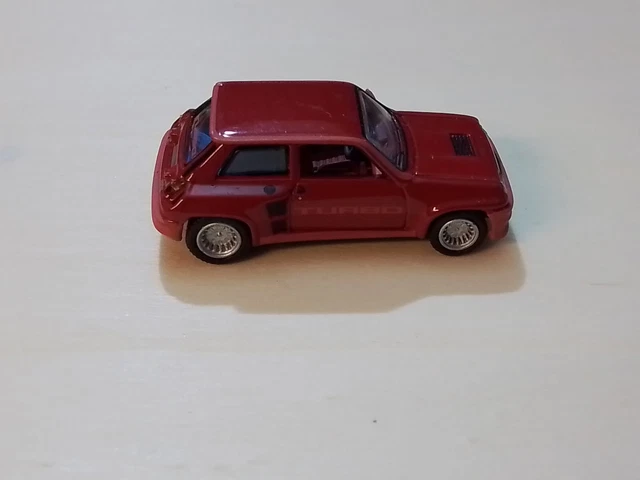 Renault 5 Turbo Jaune, Rouge Et Noire Numéro 4 - Tour Fr France Auto 1980 Coffret Boite Rectangle Universal Hobbies
