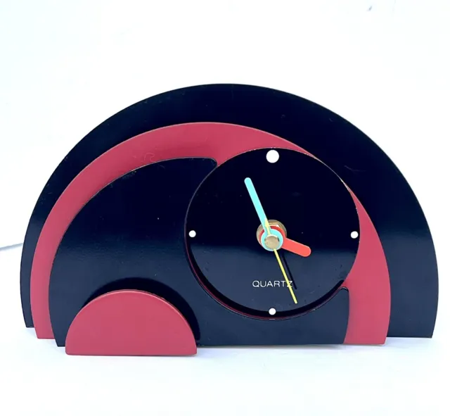 VINTAGE 1980’s RED/BLACK MEMPHIS AGE POP ART DESK CLOCK