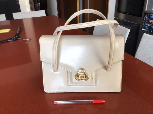 Joli petit sac à main