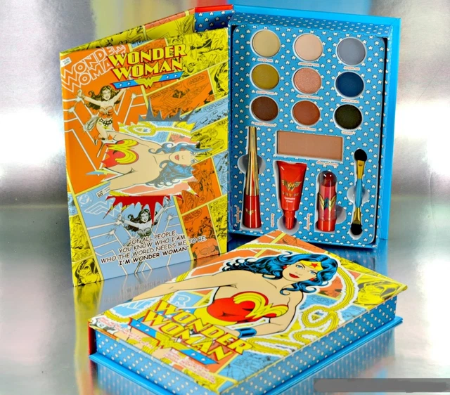 New Wonder Woman Beauty Book Makeup Eyes Lip Face Primer Palette Gift Set