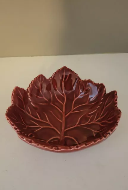 Olfaire Majolica Glazed Pottery Cabbage Leaf Condiment/Trinket Bowl Burgundy 5"
