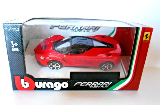 Burago Ferrari Race & Set de Juegos Escala 1/43