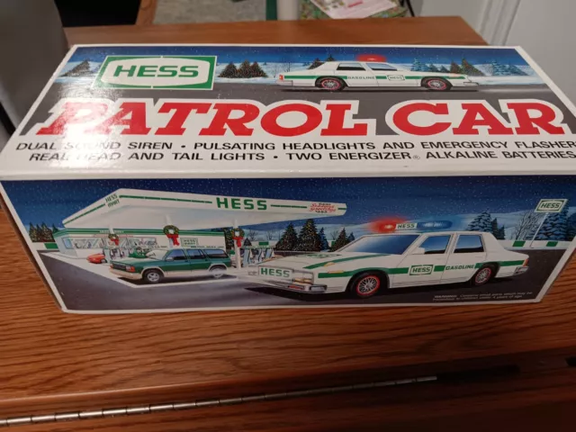 1993 HESS PATROL CAR - New in Box DUAL SOUND Uses 2  batteries