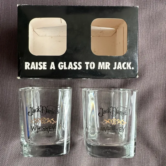 2 x Jack Daniels Tennessee Whiskey Square Shot Glasses Gold Print