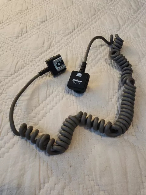 Nikon 35 MM Film Camera  SC-17 TTL Remote Cord  Sync Cable