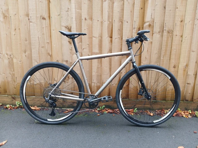 RIDGEBACK FLIGHT TITANIUM Flatbar road/gravel/hybrid bike new