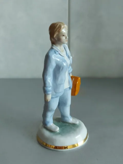 Russia ~Porcelain Figure ~Dulevo ~Emergency Doctor ~~Design I.K. Bychkov-~ 3