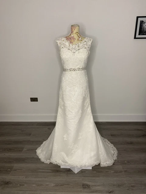 Pronovias dracane hotsell
