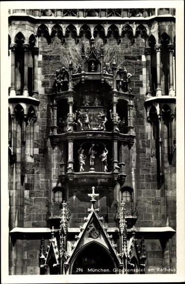 Ak München Bayern, Glockenspiel am Rathaus - 3881936